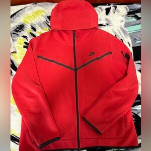 Red Nike Tech
